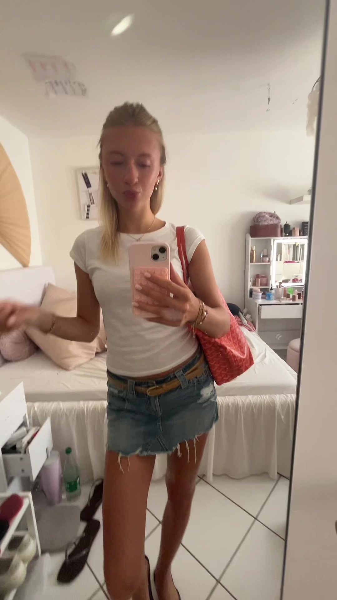 @LILLY MARIE