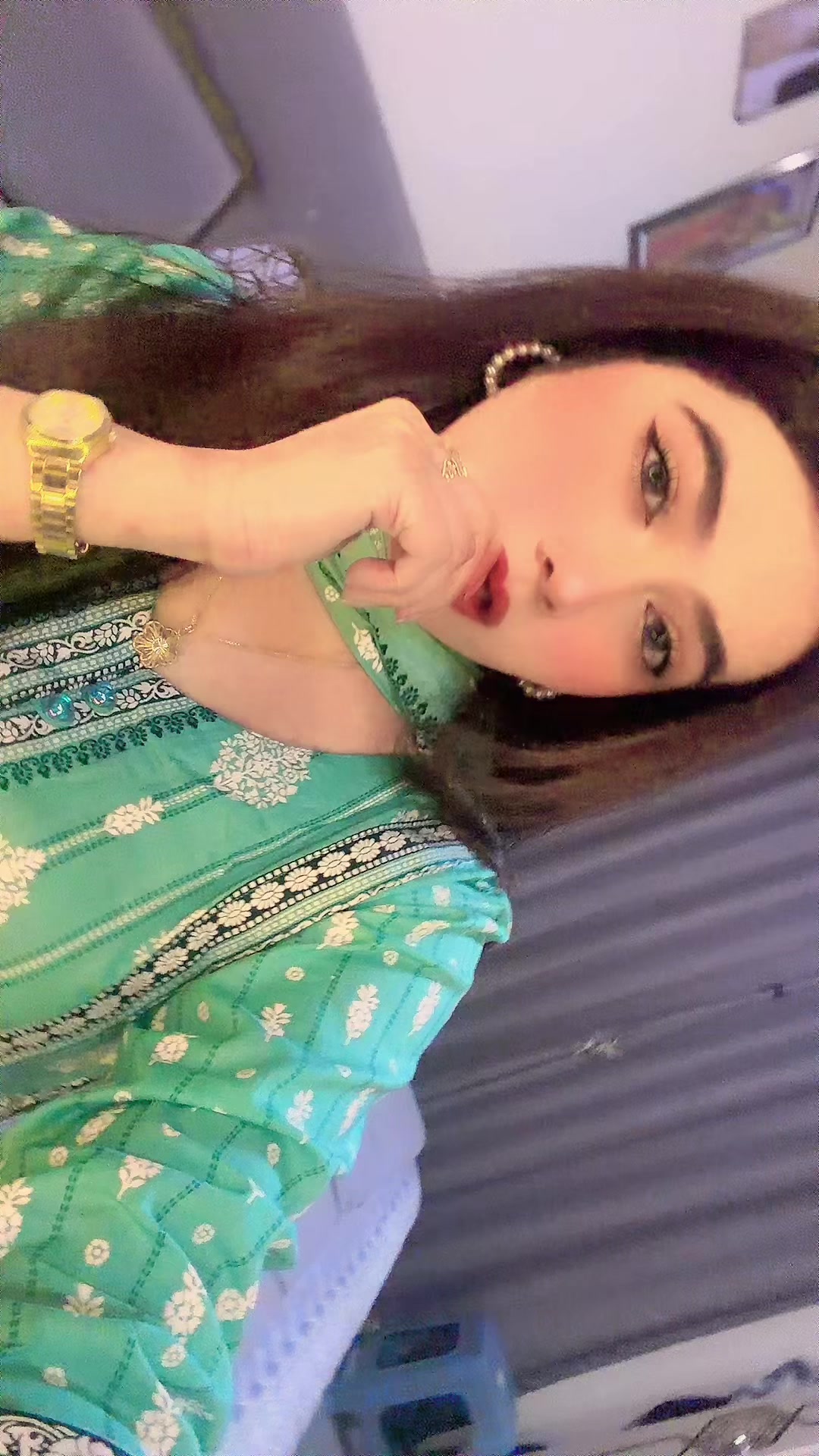 @Ayesha-ansari👸👸