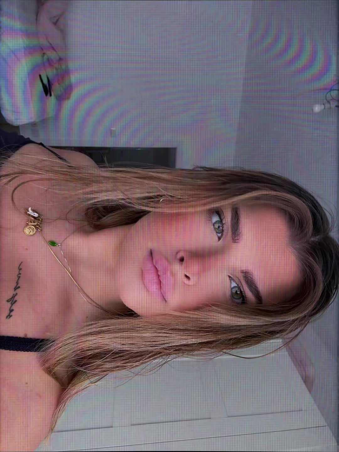 @Isa