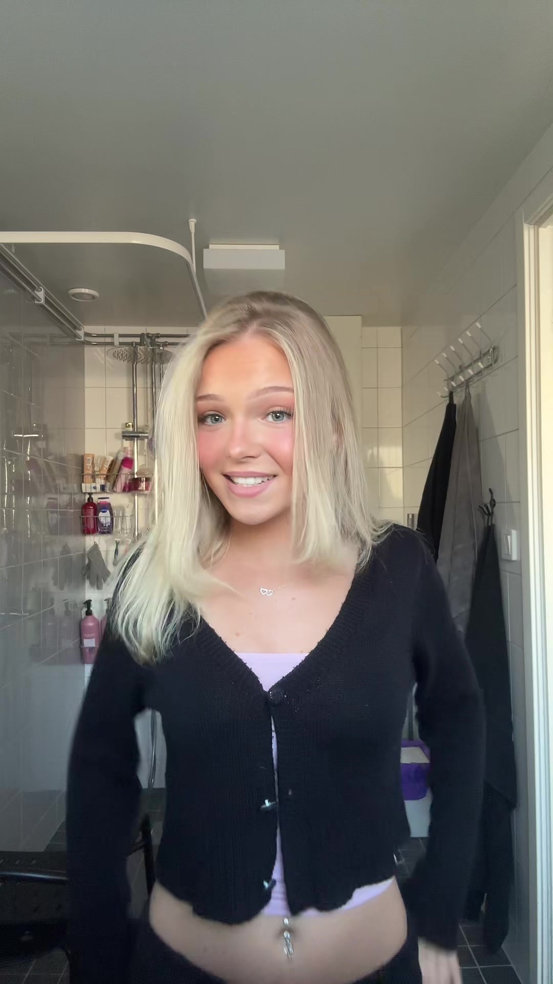@Elina