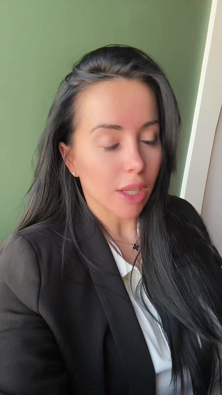 @Elena Xonia
