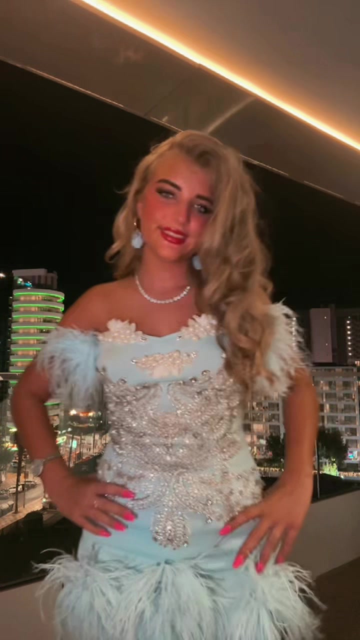 @loressaquilligan