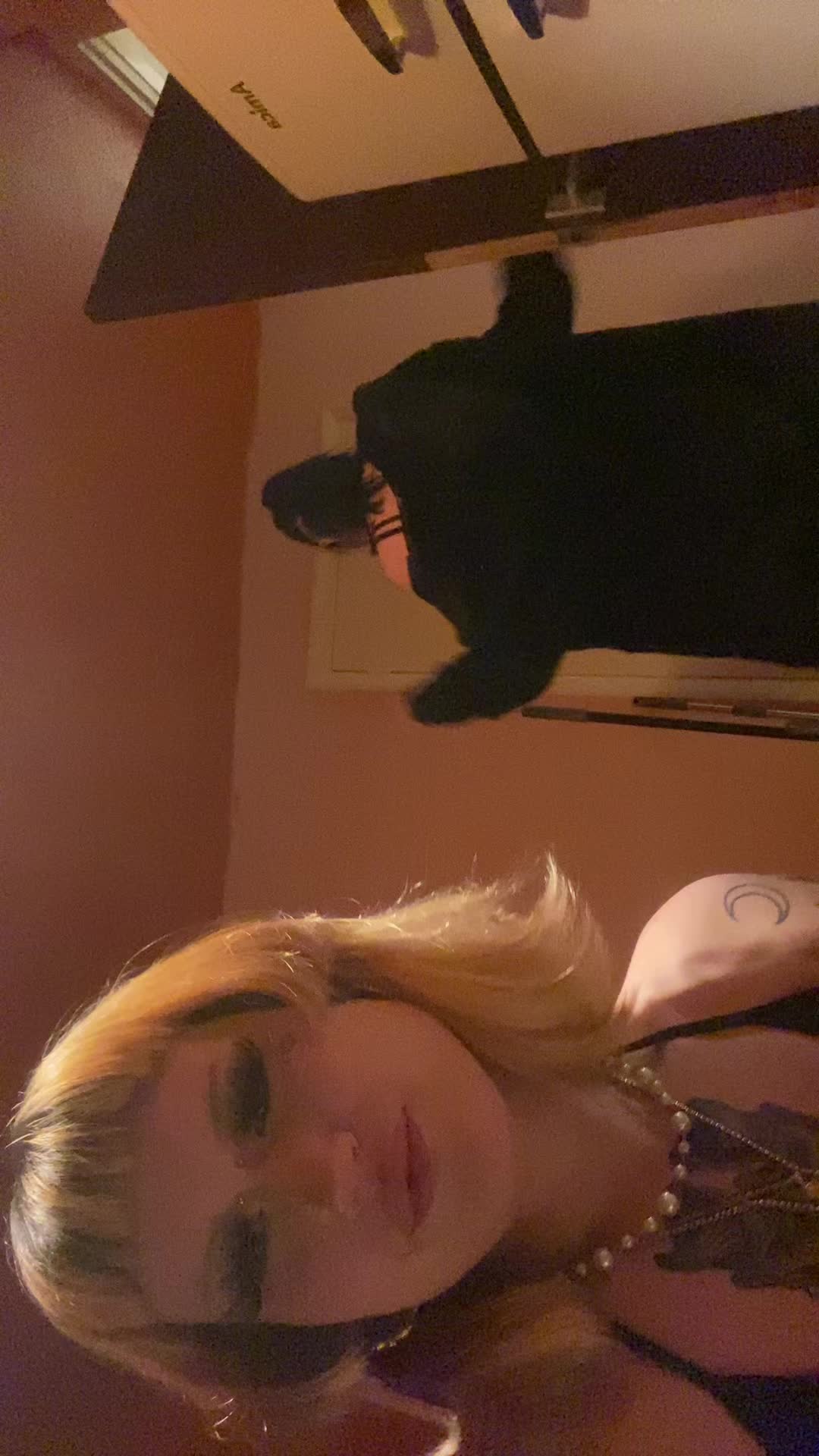 @<3