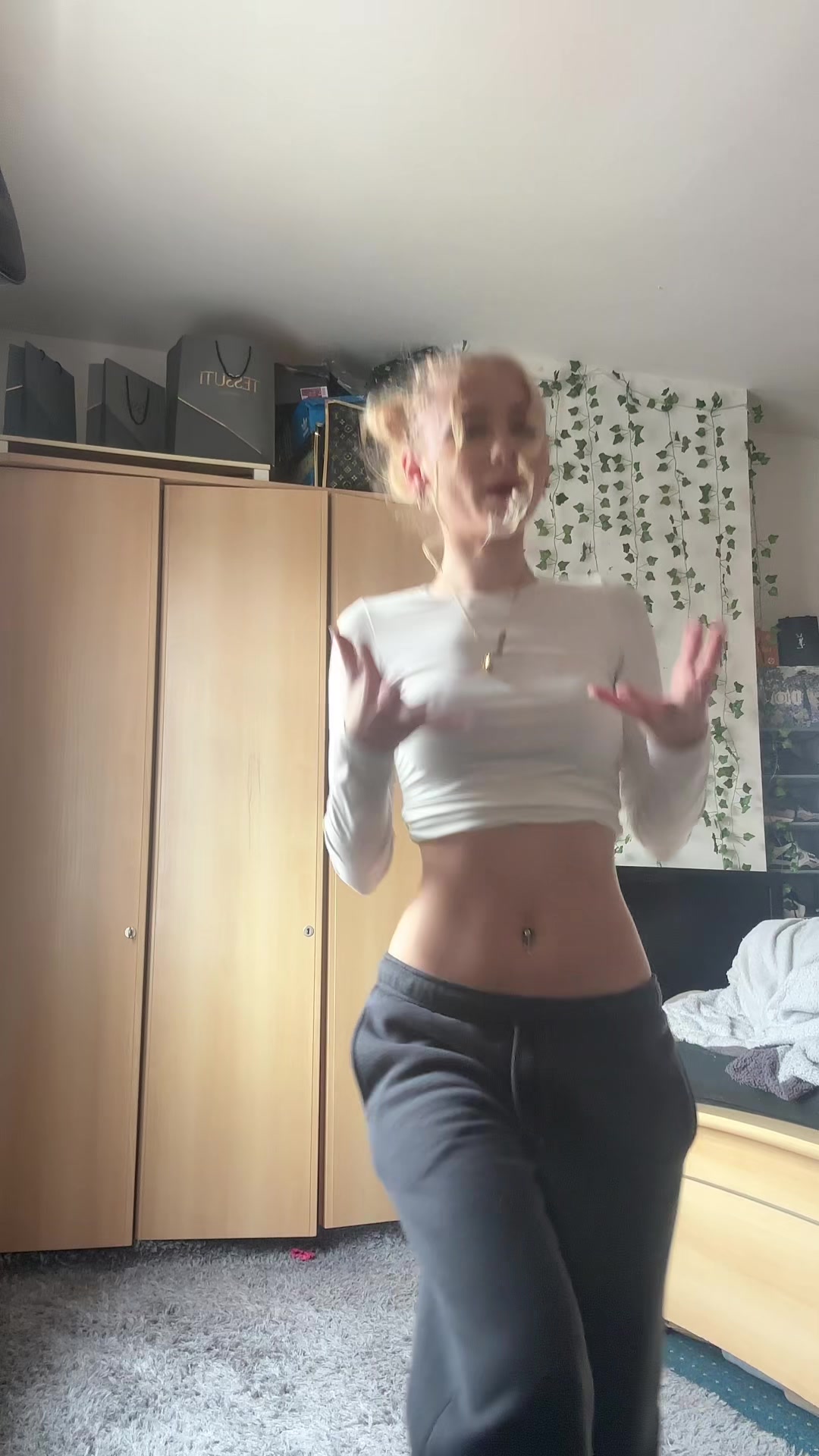 @Youraverageblonde