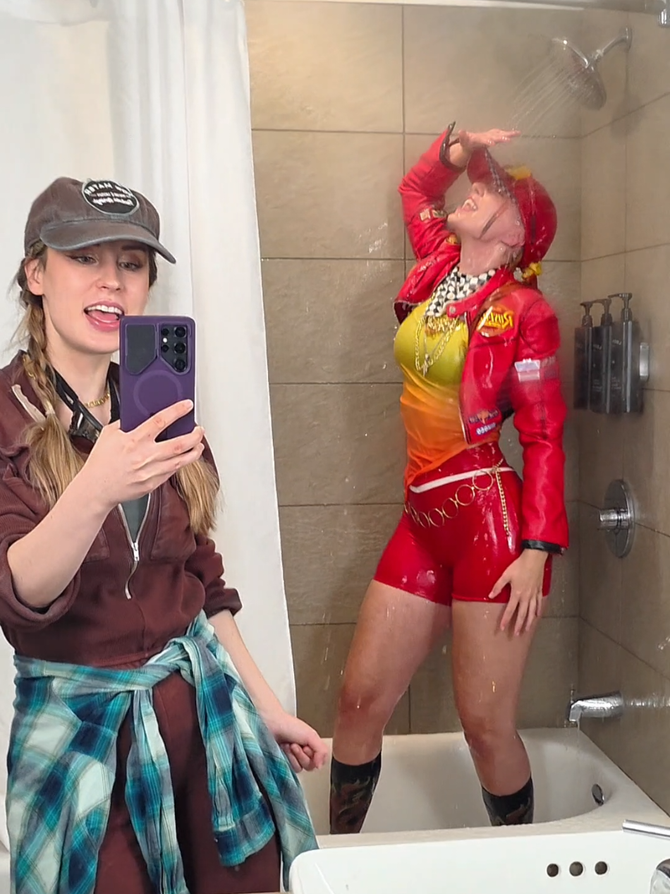 @Halcybella on IG, YT, SC