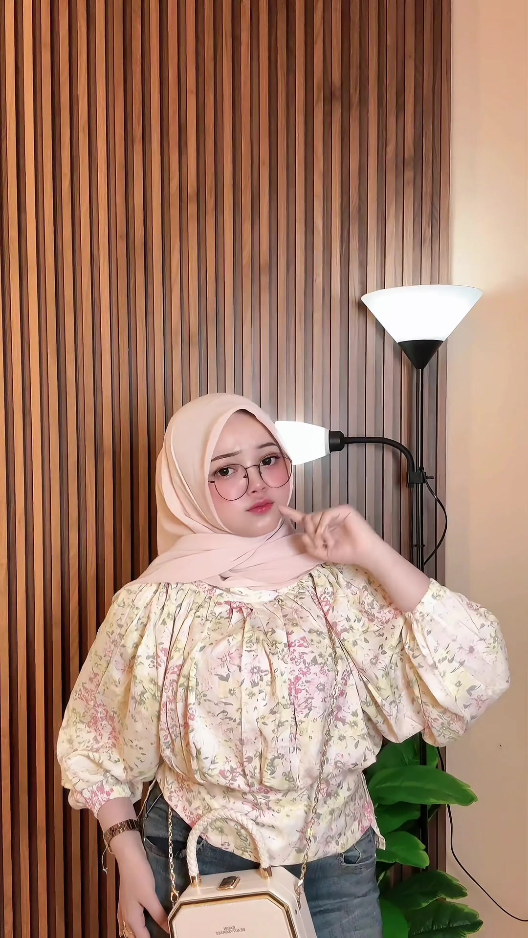 @cutkina_
