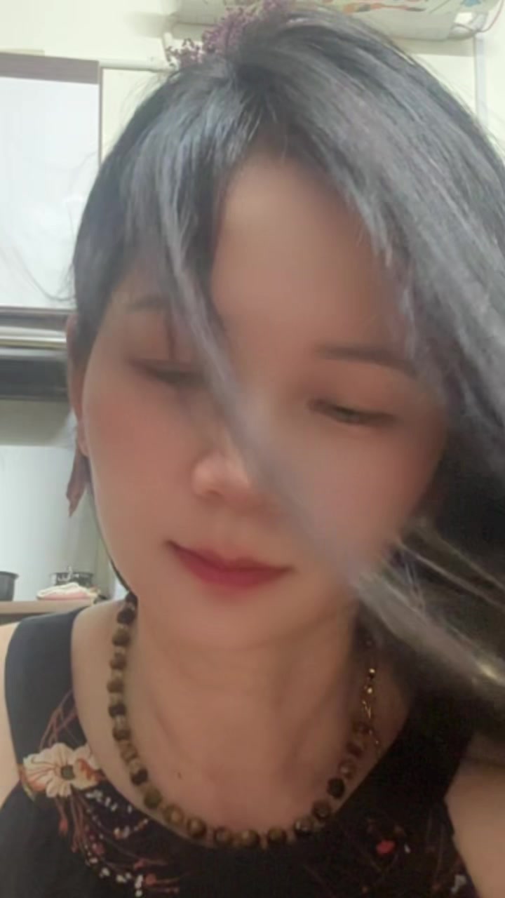@Hoa sún ( nhí nhố)