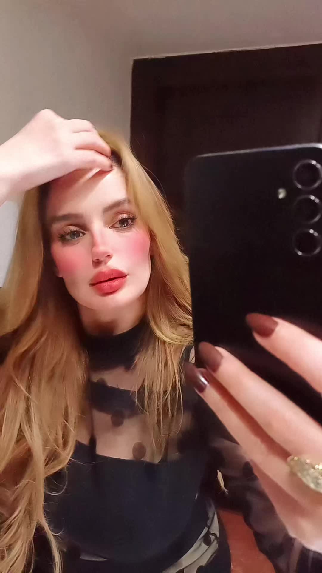 @Emna Fine ✨️
