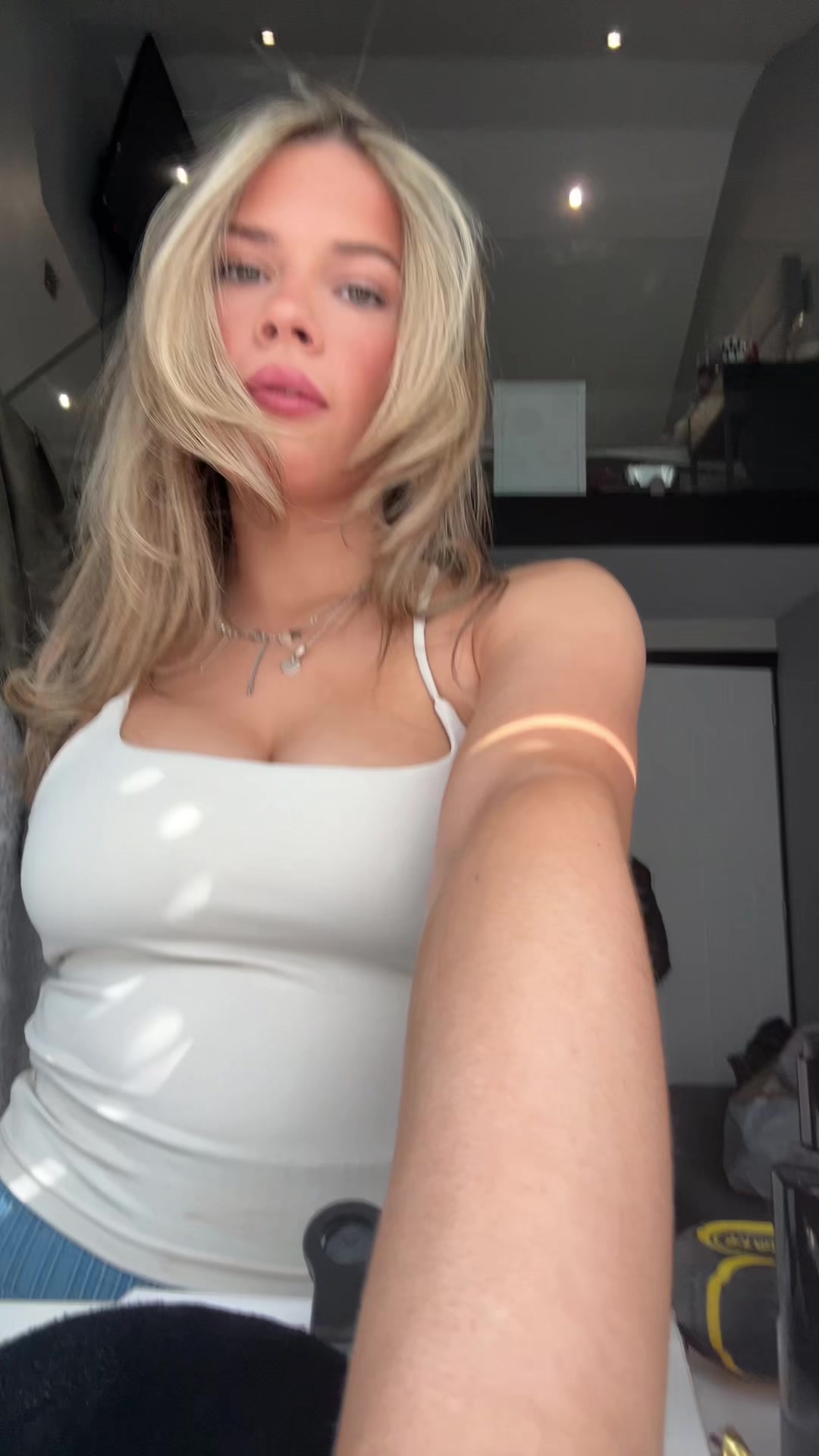 @tai x