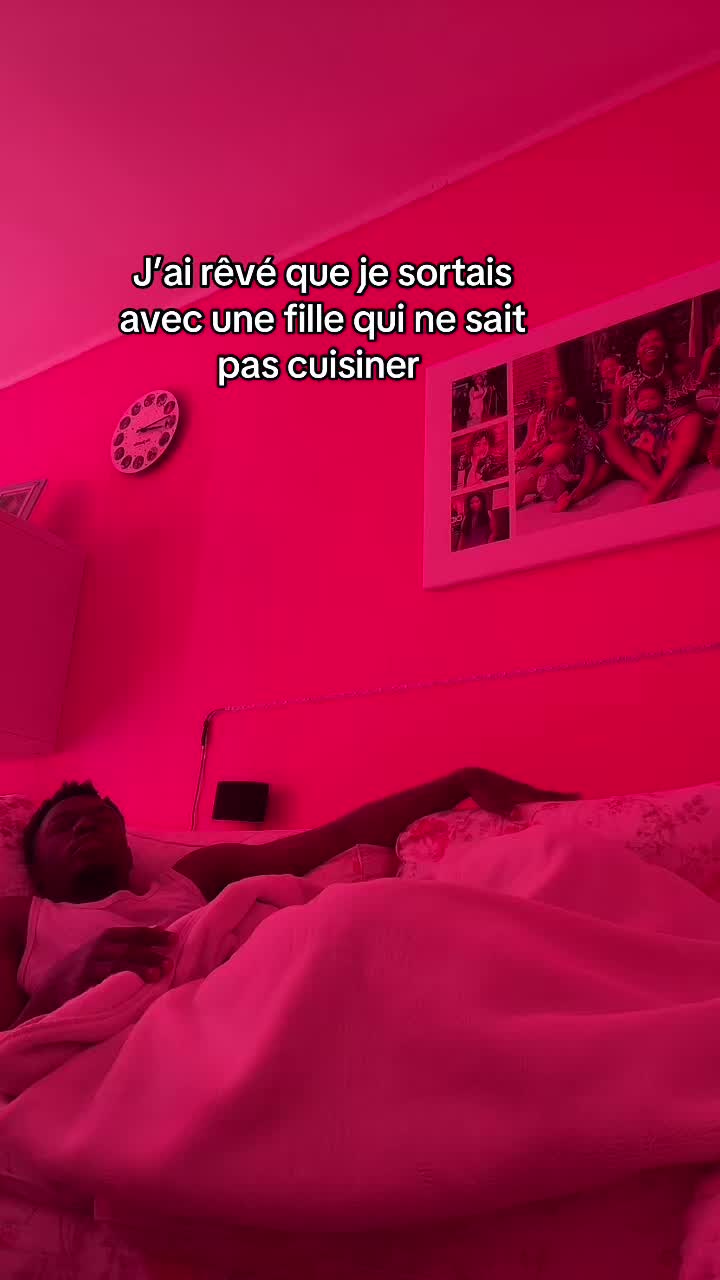 @C’EST CHRIS