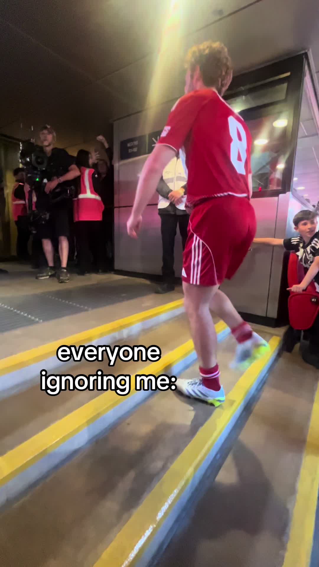 @Junior™️