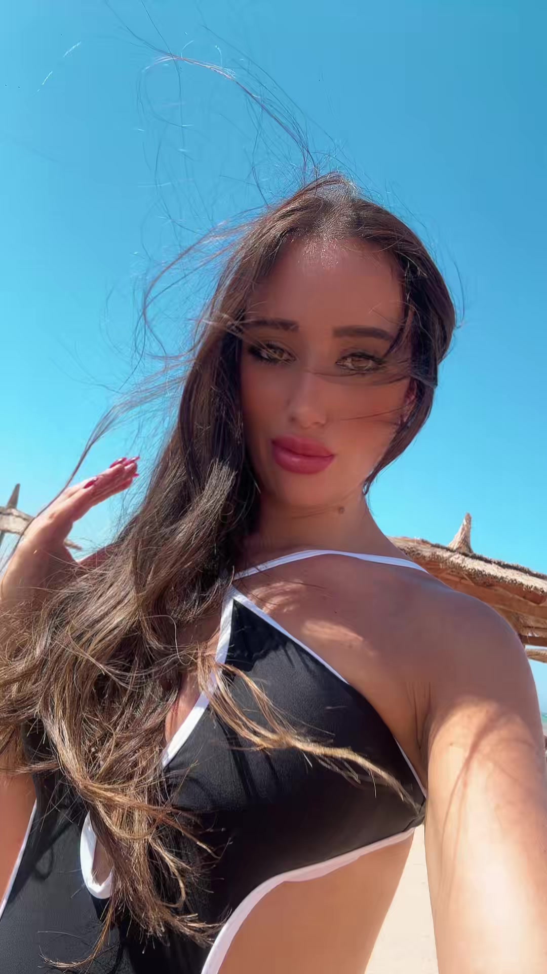 @SARA LA BARBERA