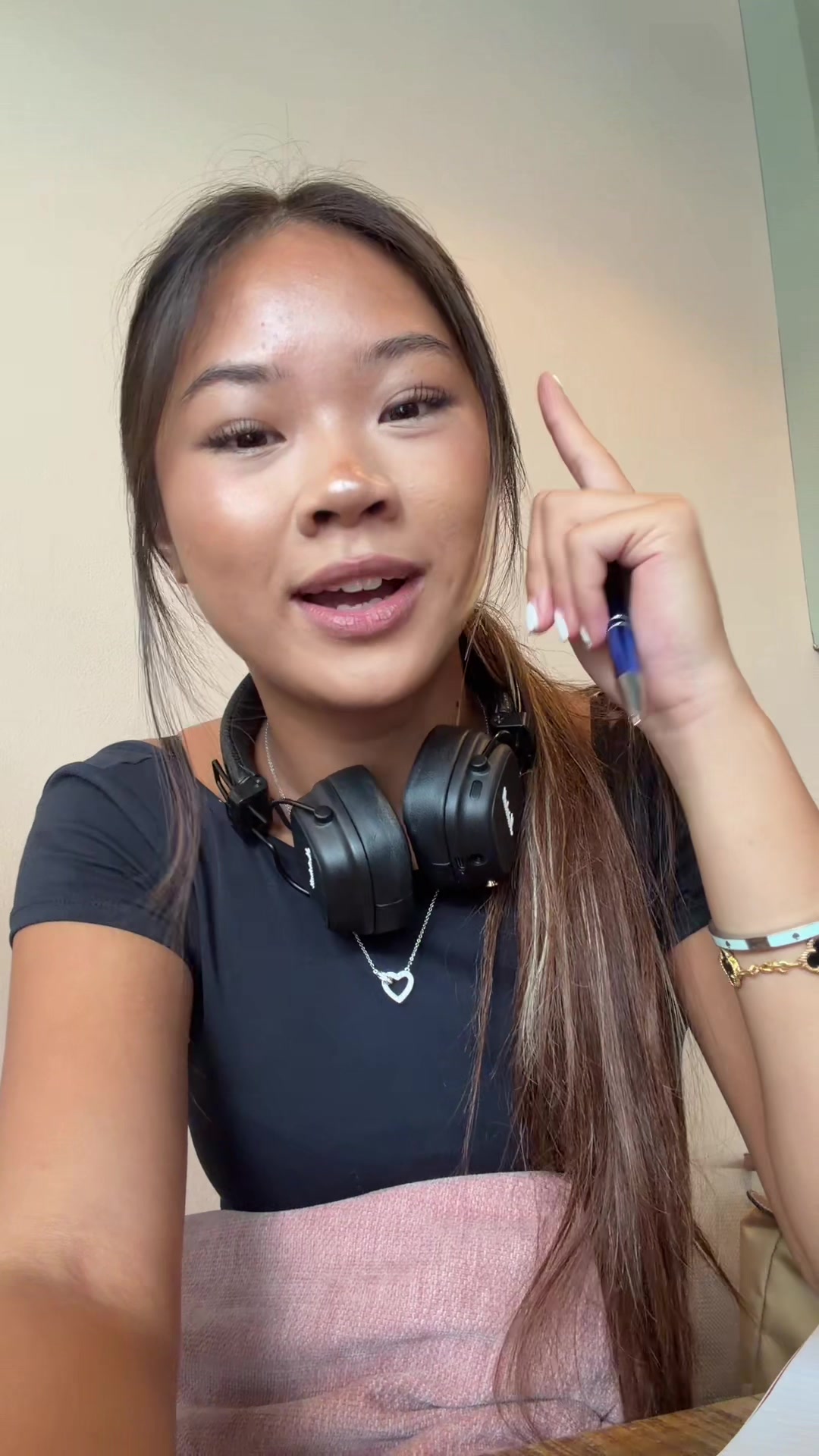 @laura🌟