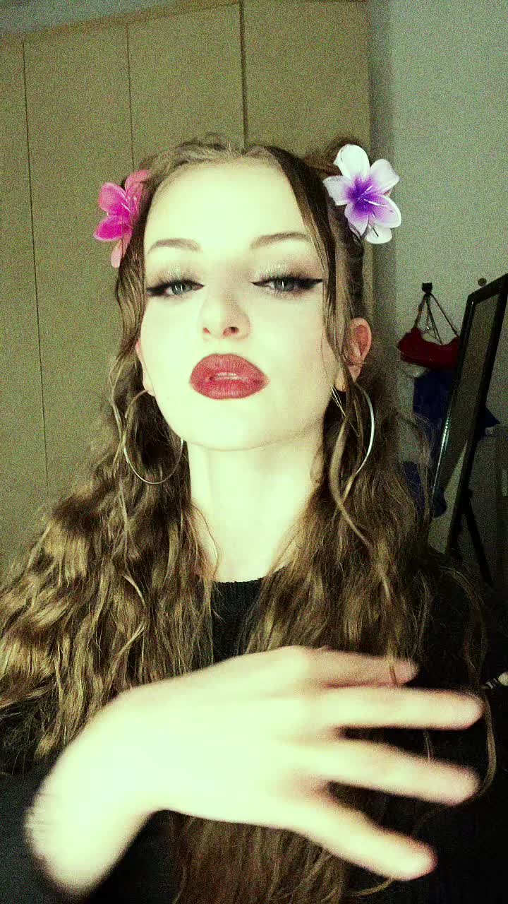 @Cris.🌙