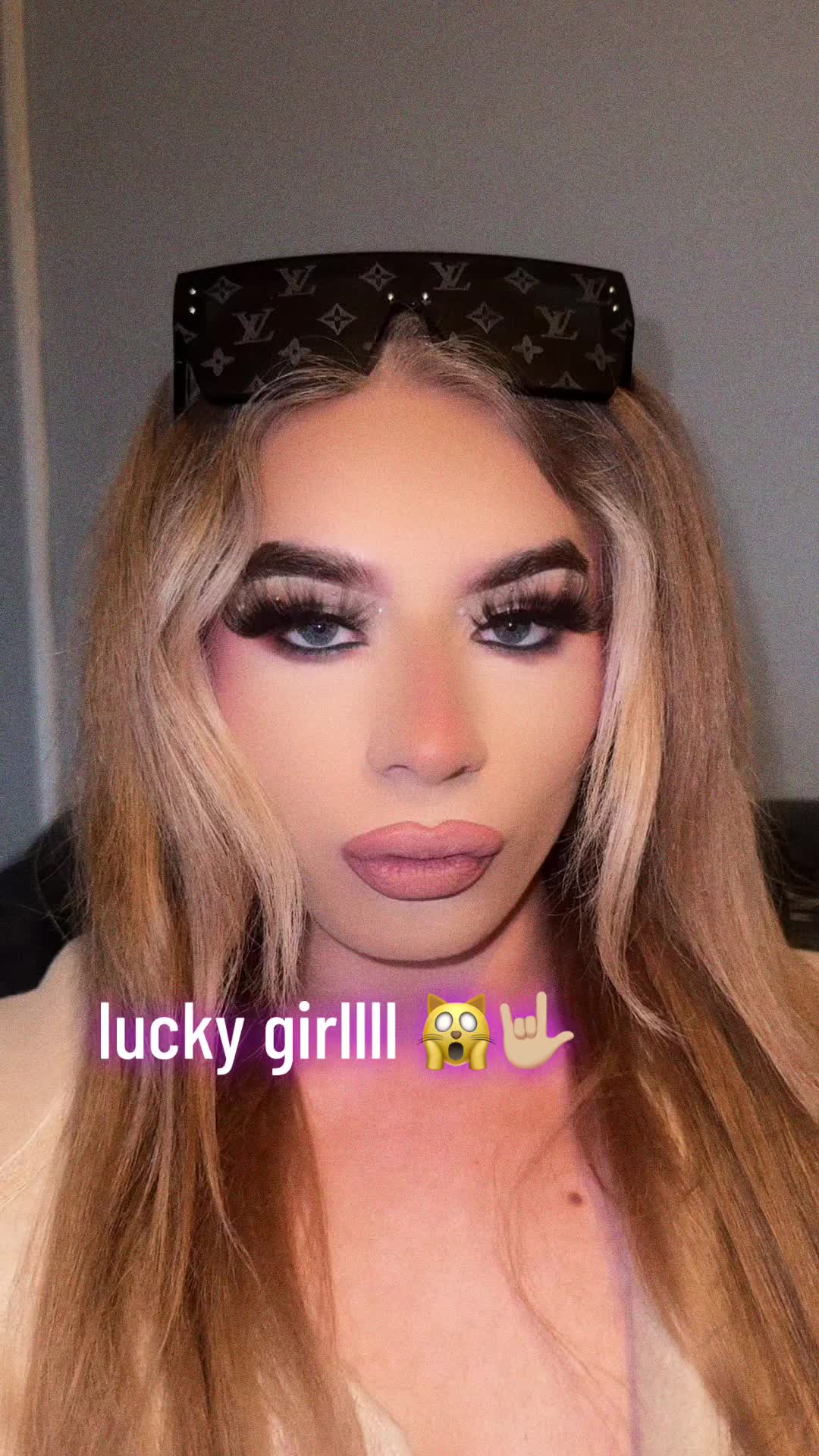 @QUEENKYLIE