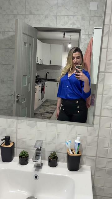 @Iuliaaaa_17