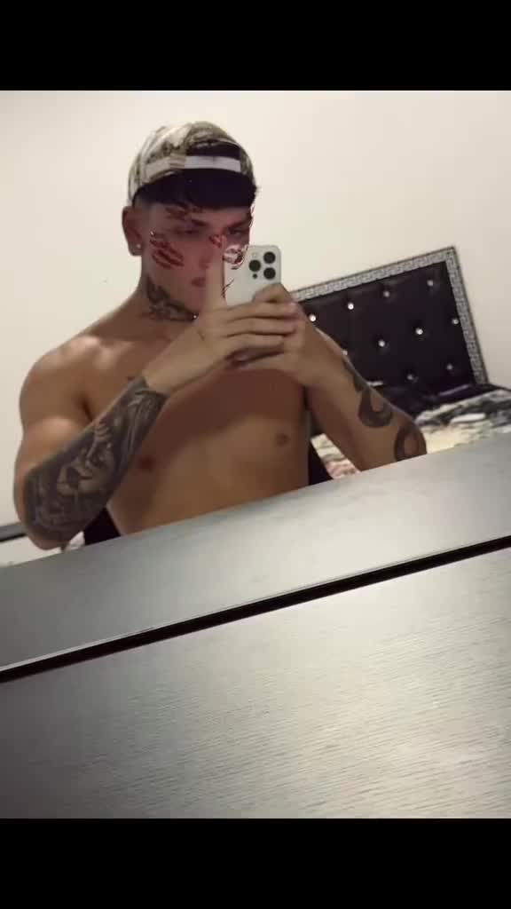 @Mario R 🦁