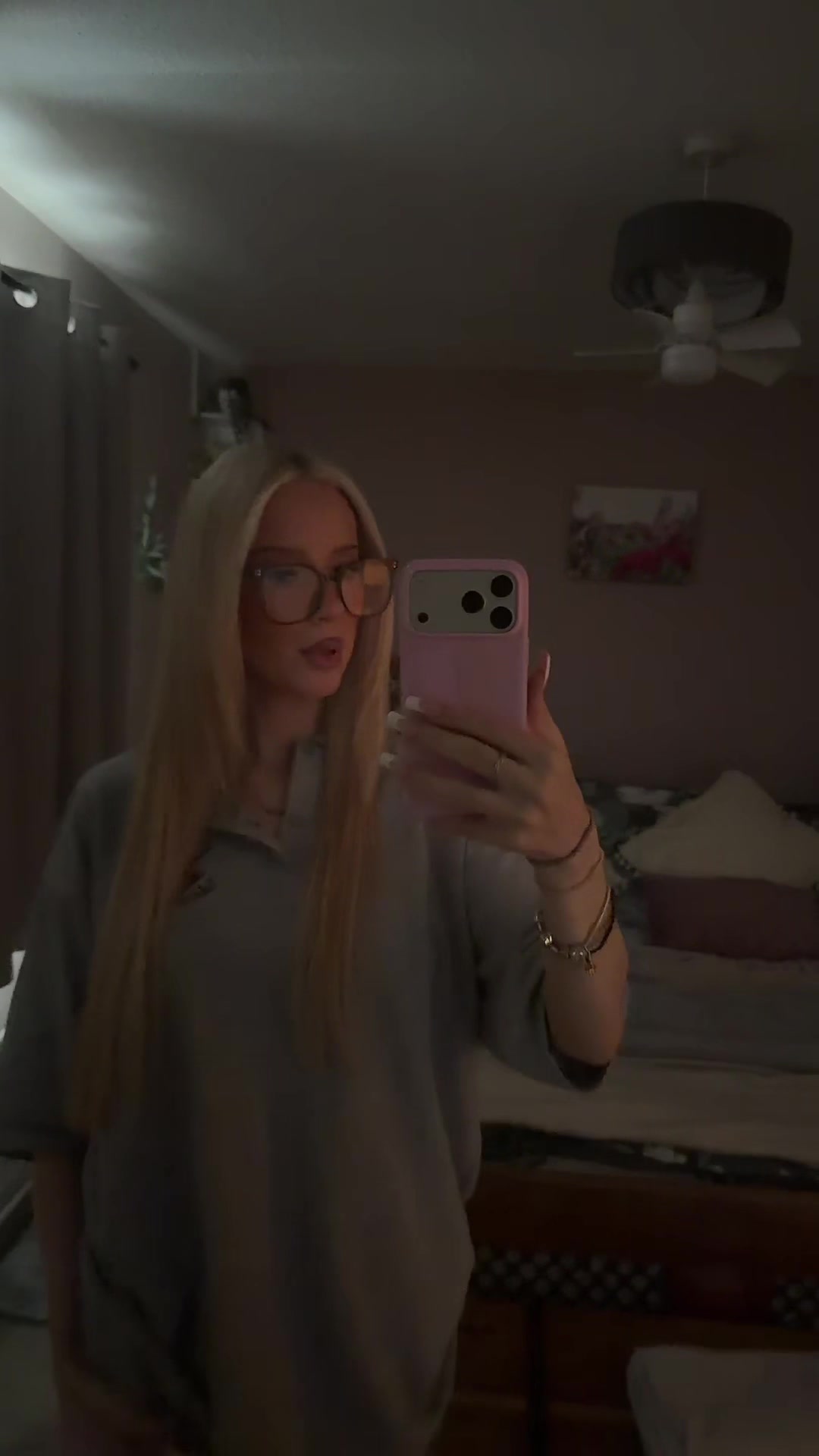 @Becca Louise 🐻ྀི