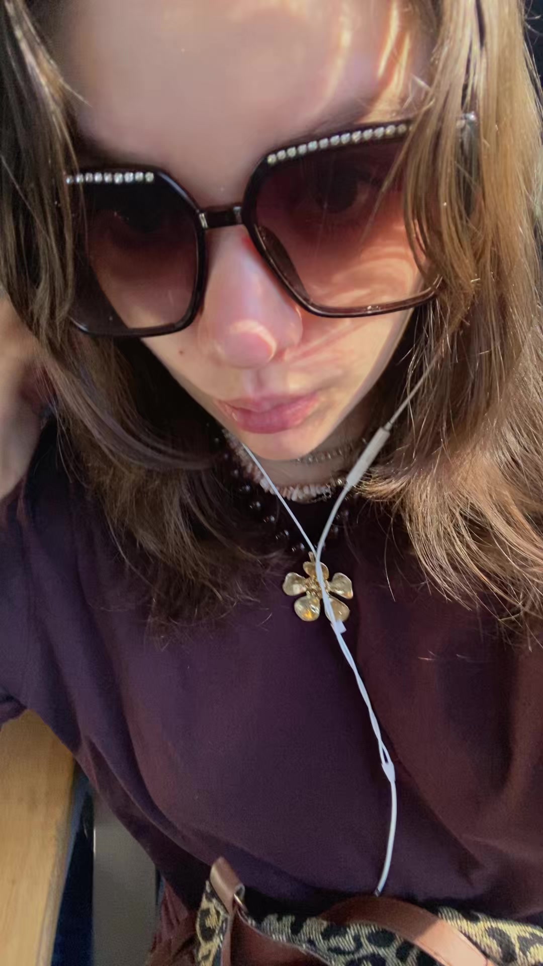 @Ava_hlk