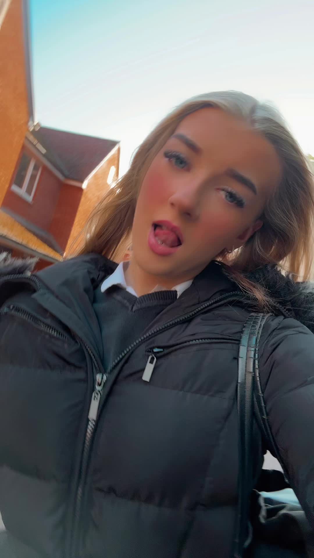 @𝐔𝐫𝐟𝐚𝐯_𝐬𝐢𝐞𝐧𝐧𝐚🤍💕