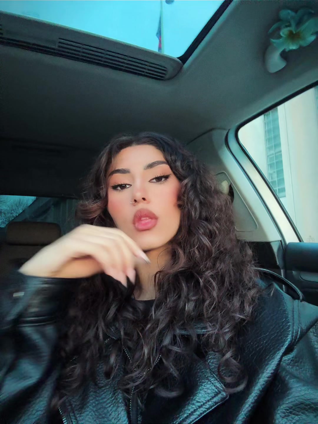 @𝚂𝙰𝚁𝙸♡