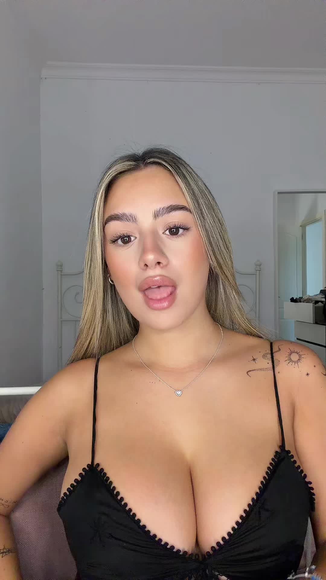 @Leyy