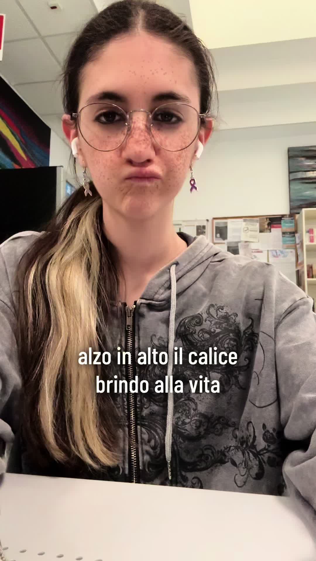 @elenina🎗️💜