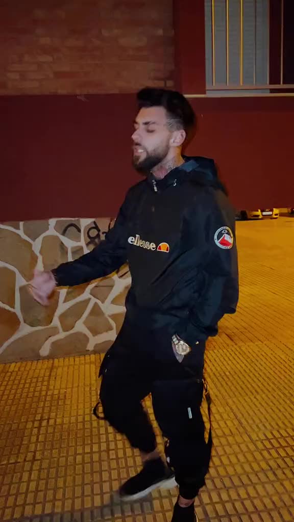 @Kiko Montano🇪🇸