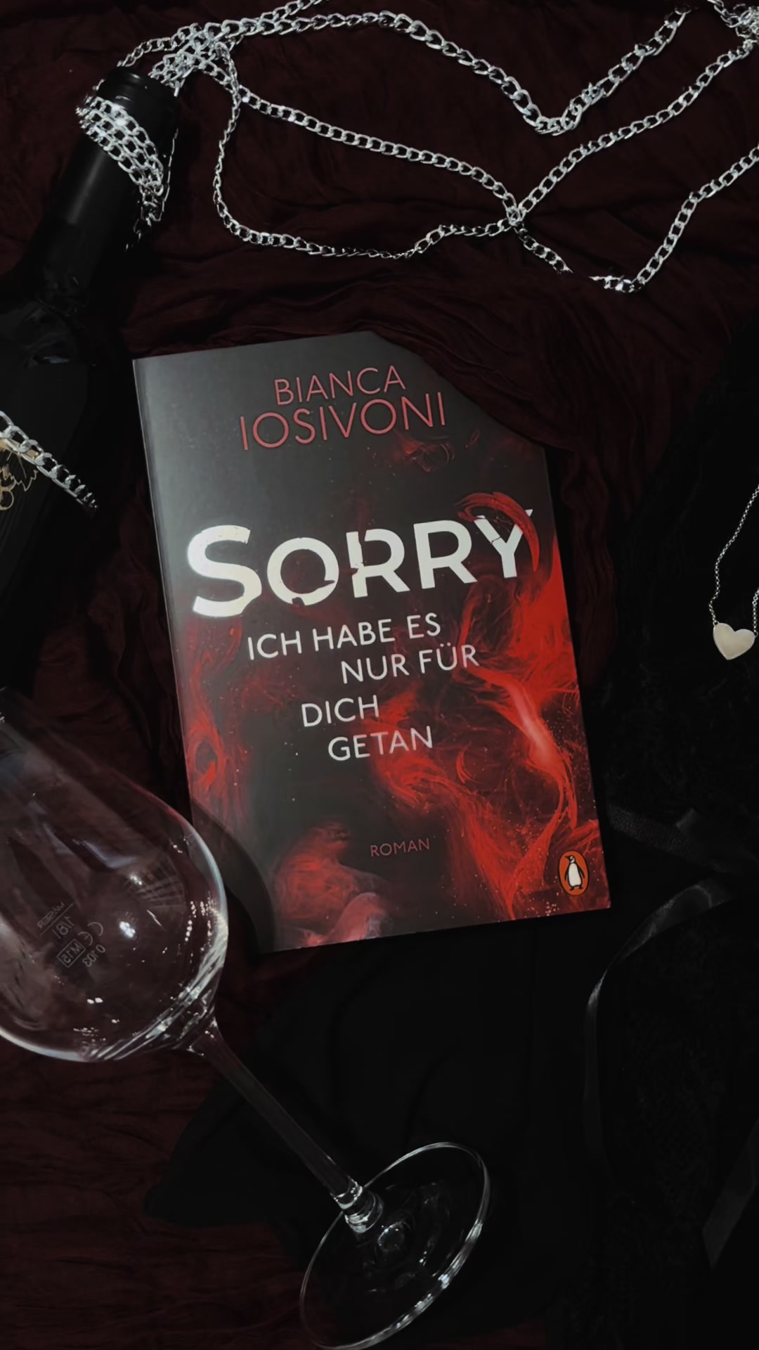 @Nicole | BookTok ๐