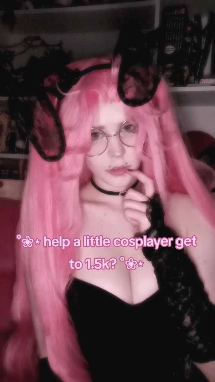 @𝒔𝒊𝒍𝒍𝒚 𝒈𝒖𝒚 (≧▽≦)