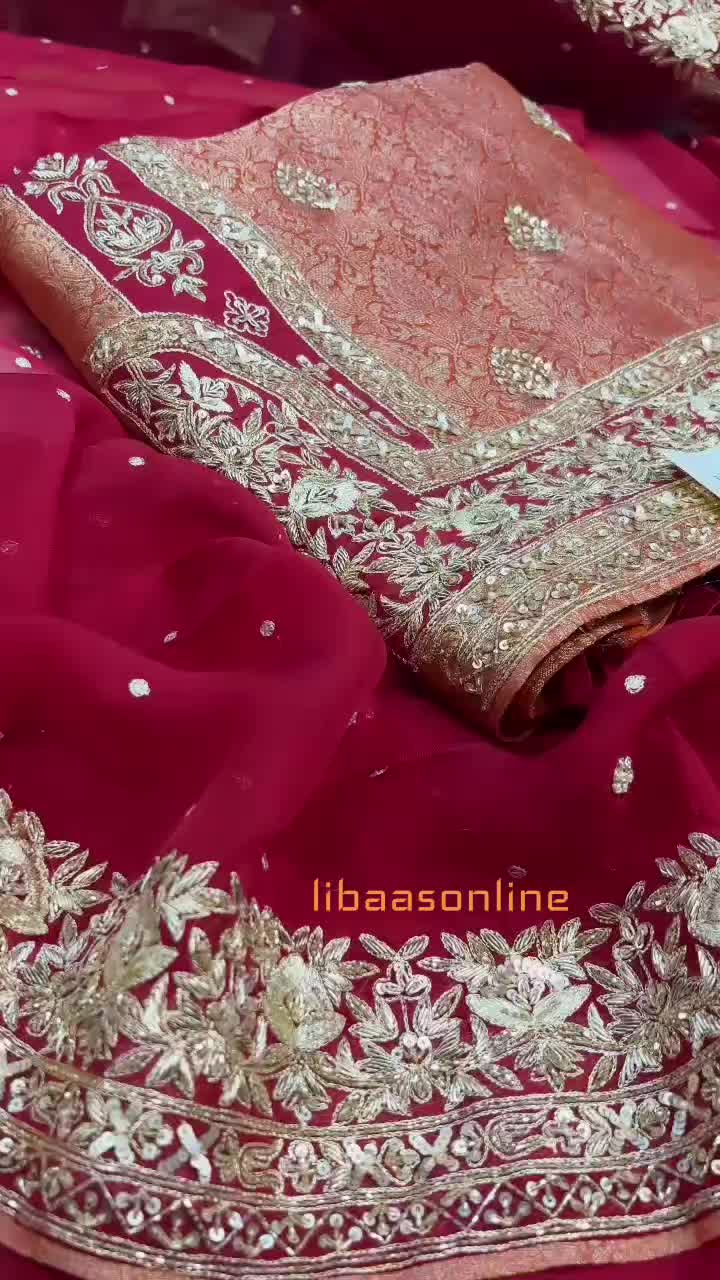 @ਲਿਬਾਸ by ਕੌਰ