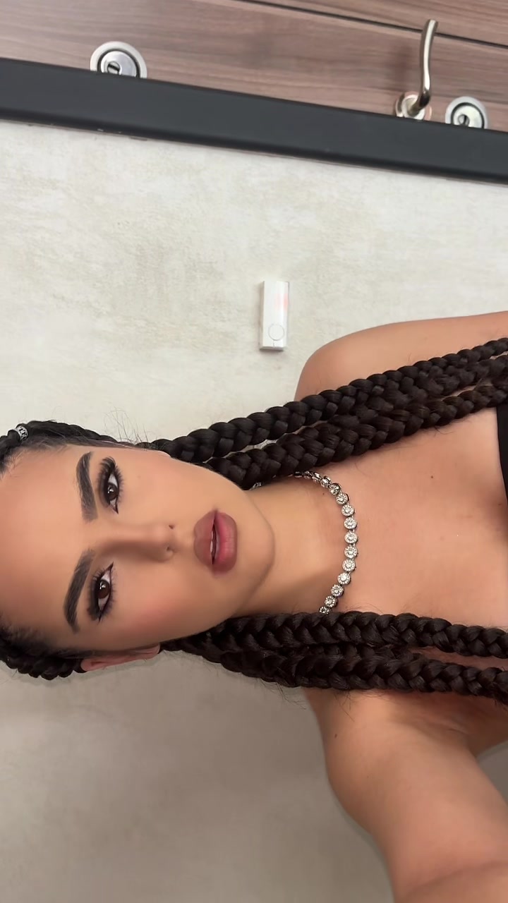 @𝗔𝗻𝗱𝗿𝗲𝗮 𝗩𝗮𝘀𝗶𝗹𝗲𝘃𝗮