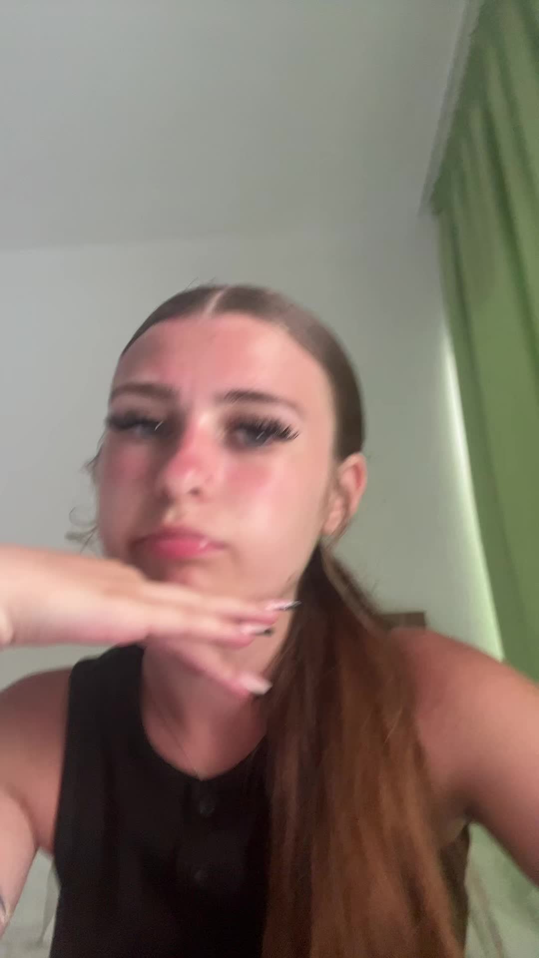 @𝓈𝓅𝒶𝓂💋