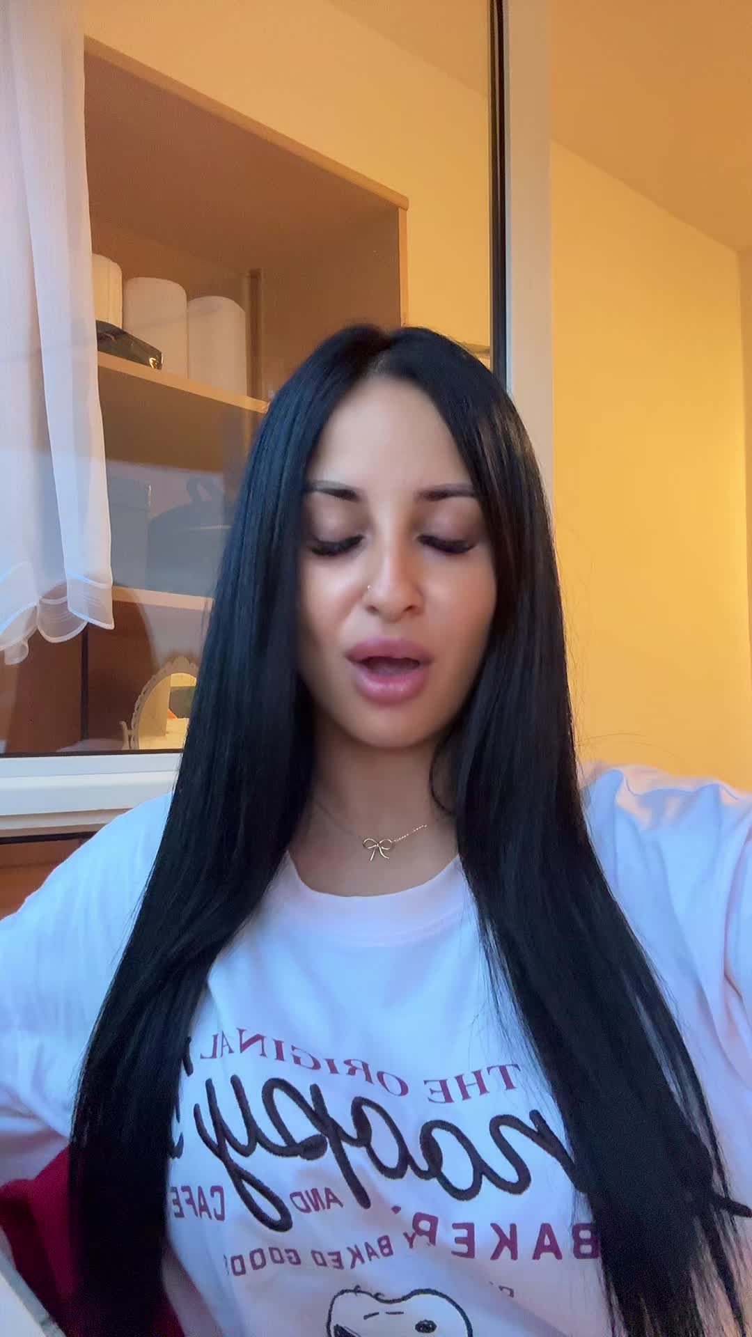 @Andreeea