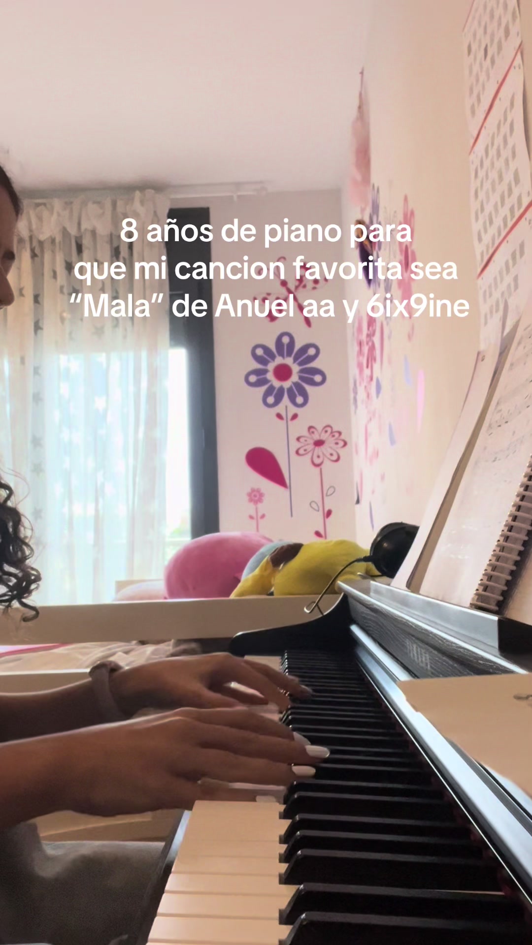 @Mariaaa_13