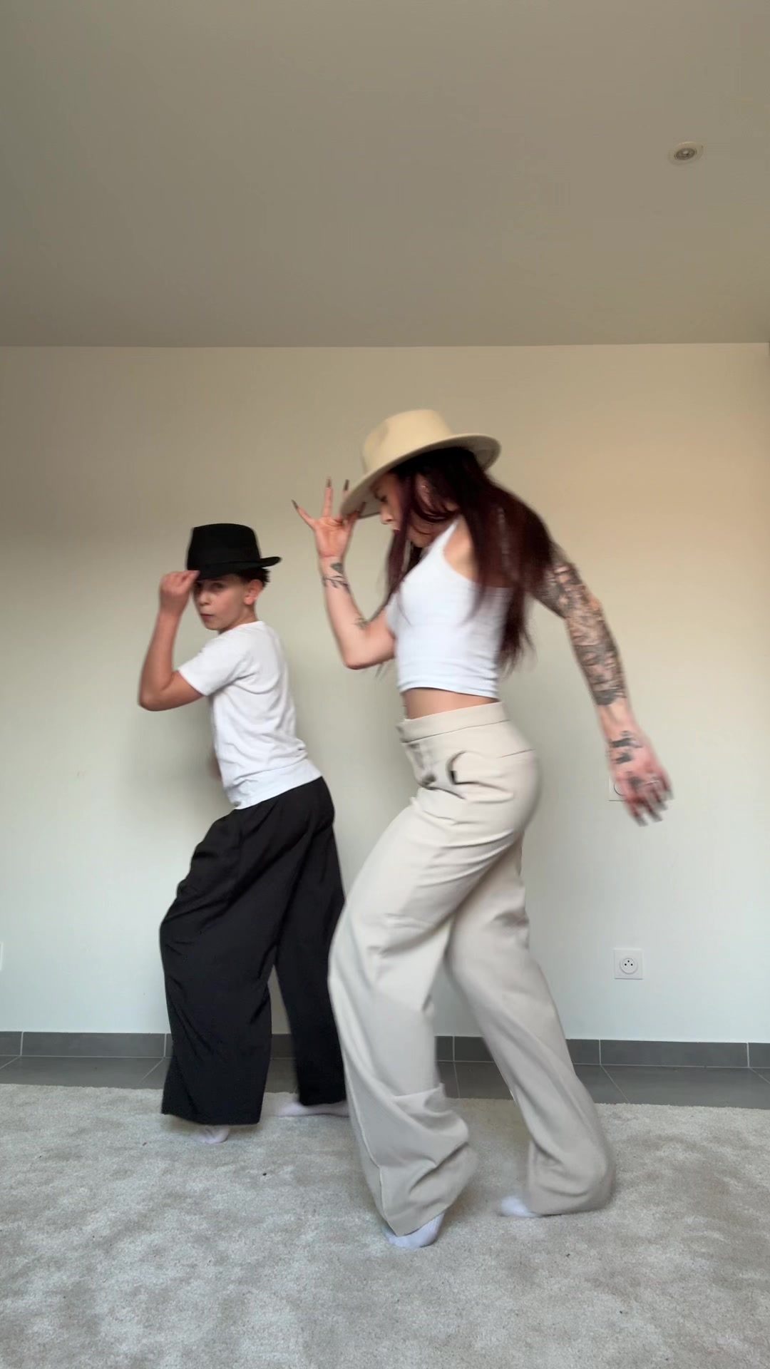 @CAMILLE_LA_DANSEUSE