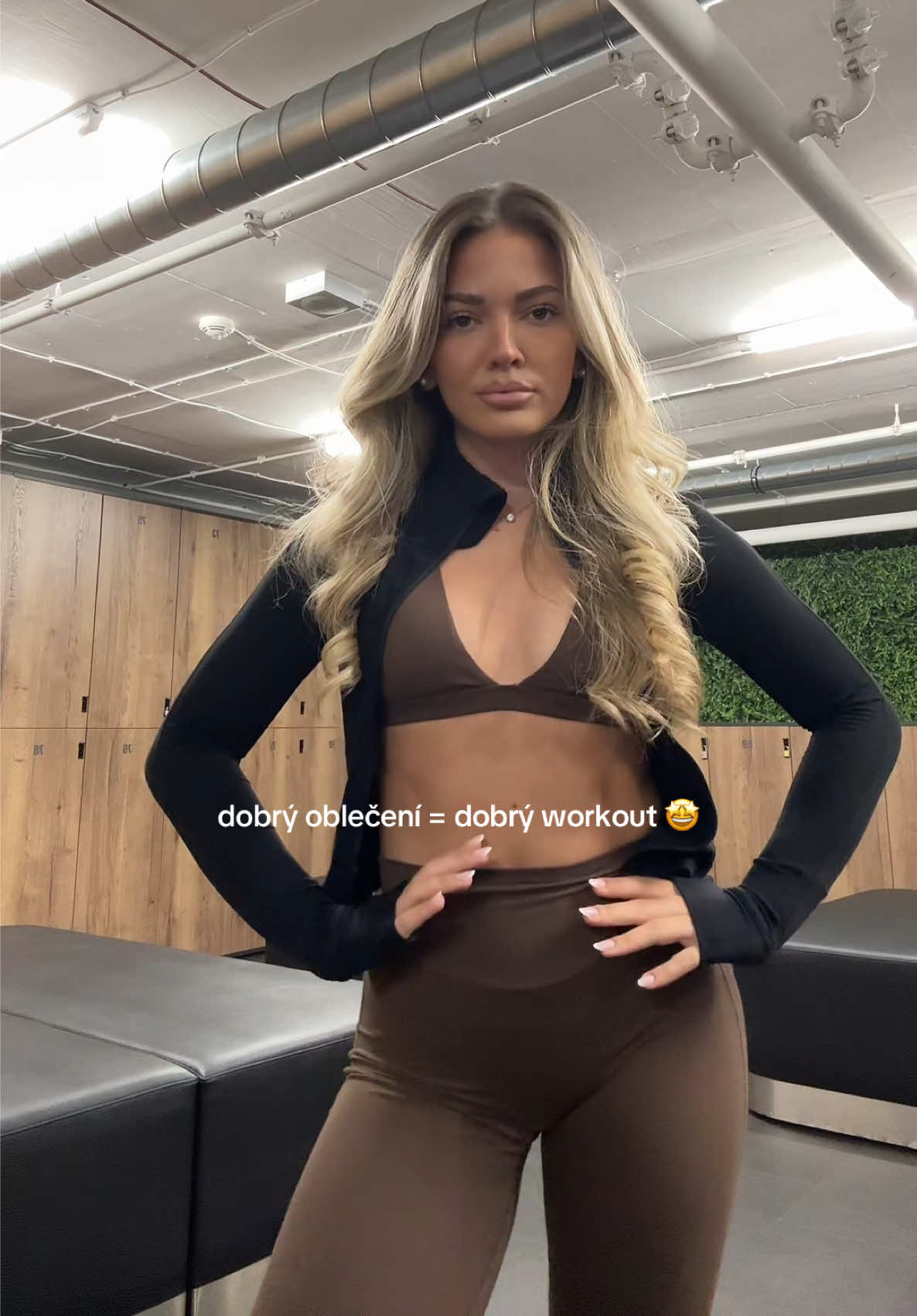@pelikanovaterez