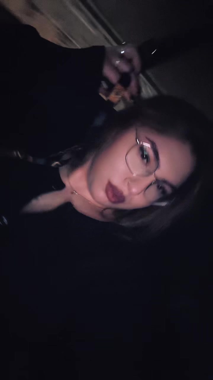 @Laura_23