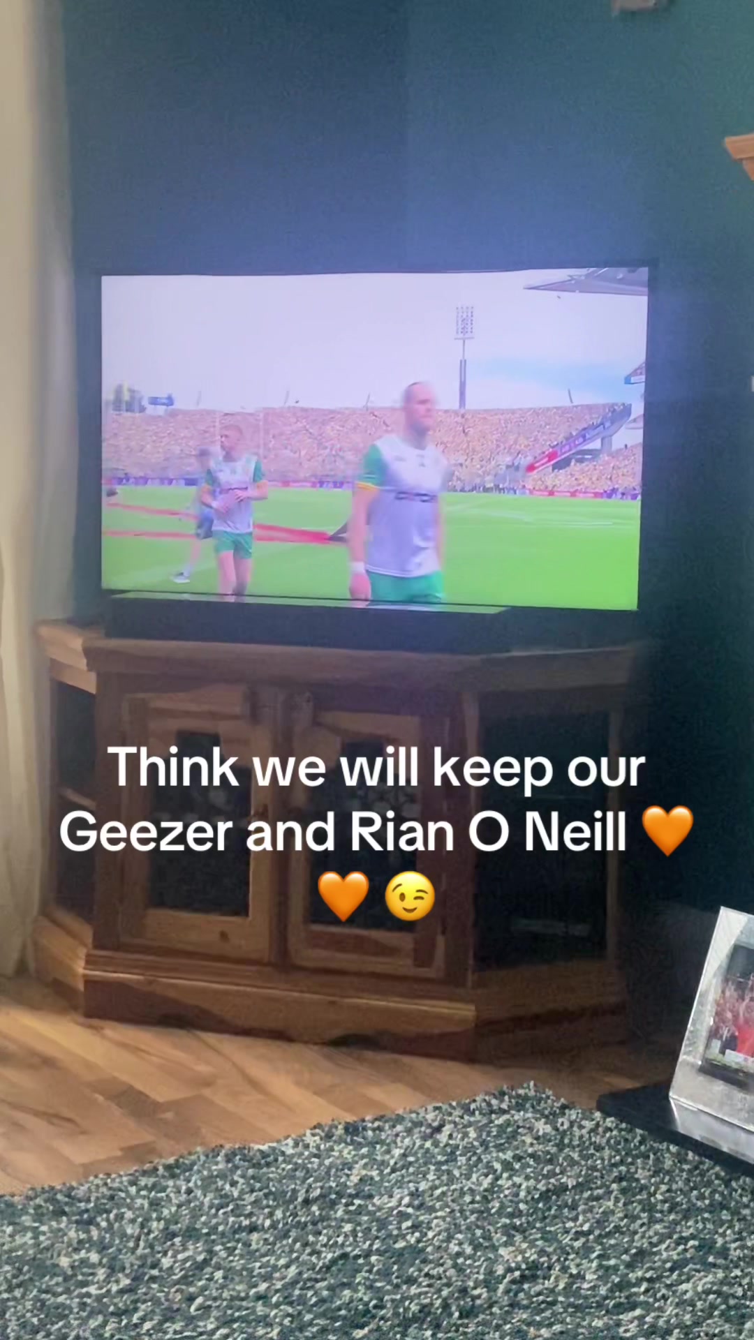 @Laura 🇮🇪🍀