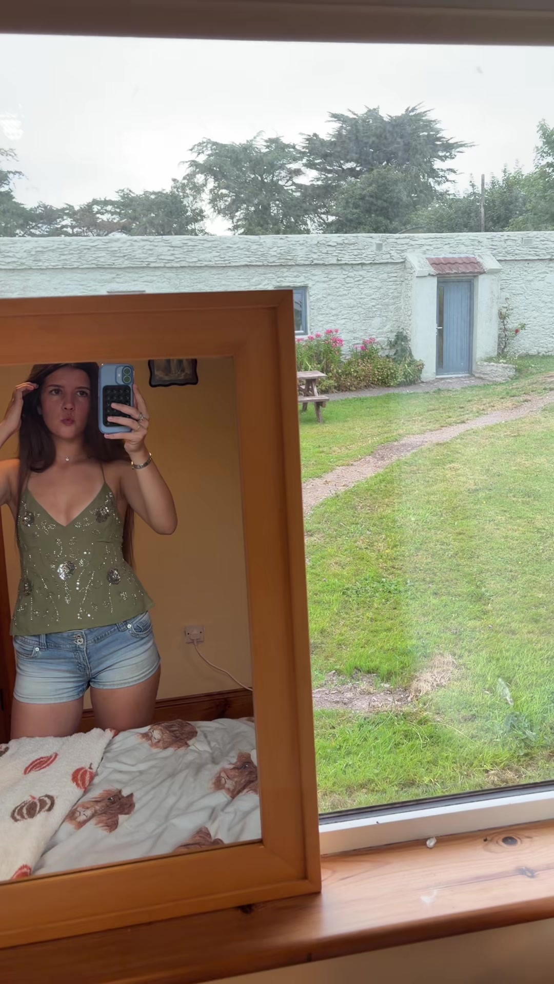 @&Eacute; A B H A
