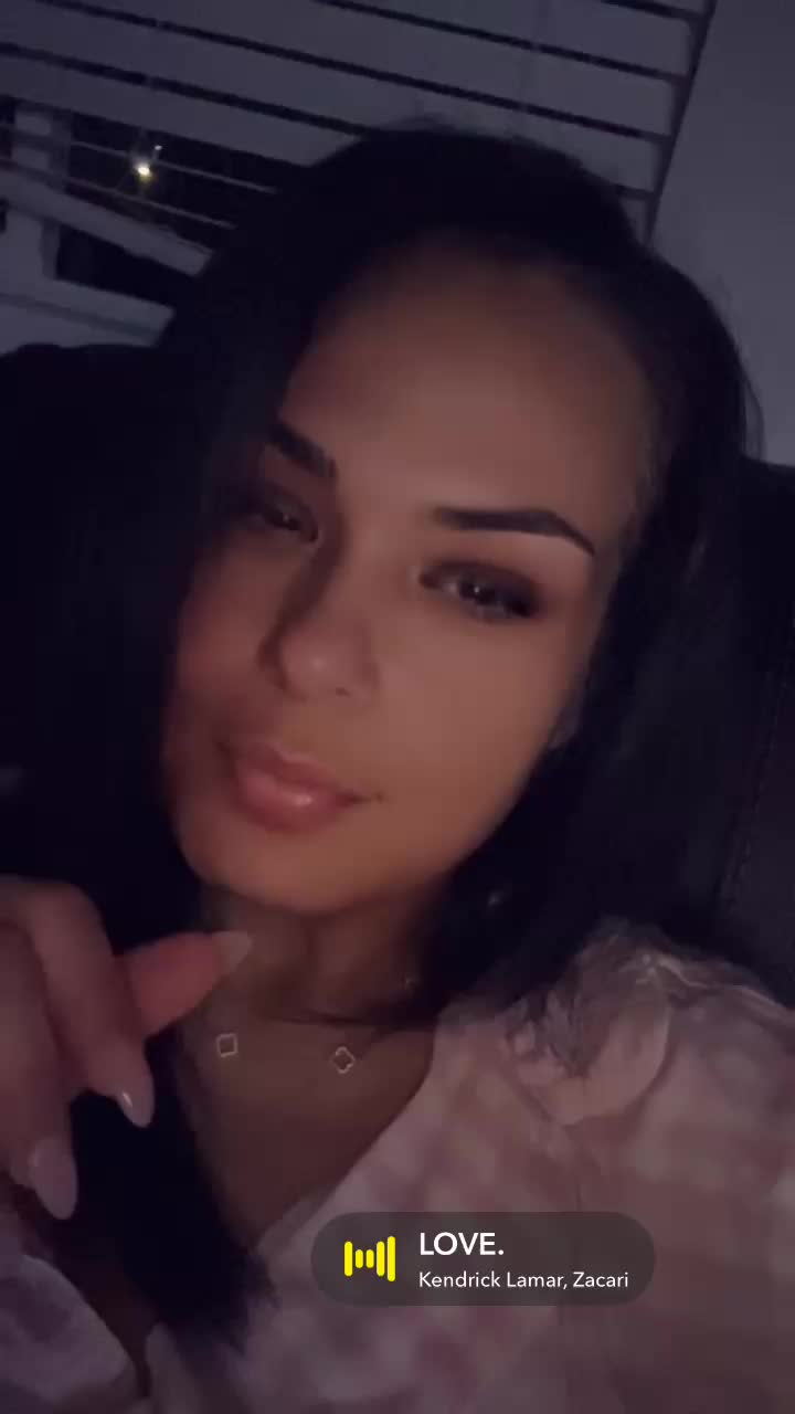 @A Pretty Private Vibe