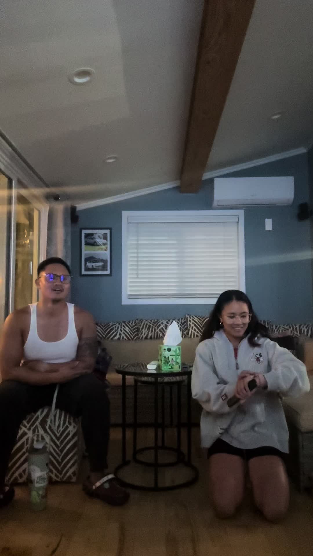 @Ari