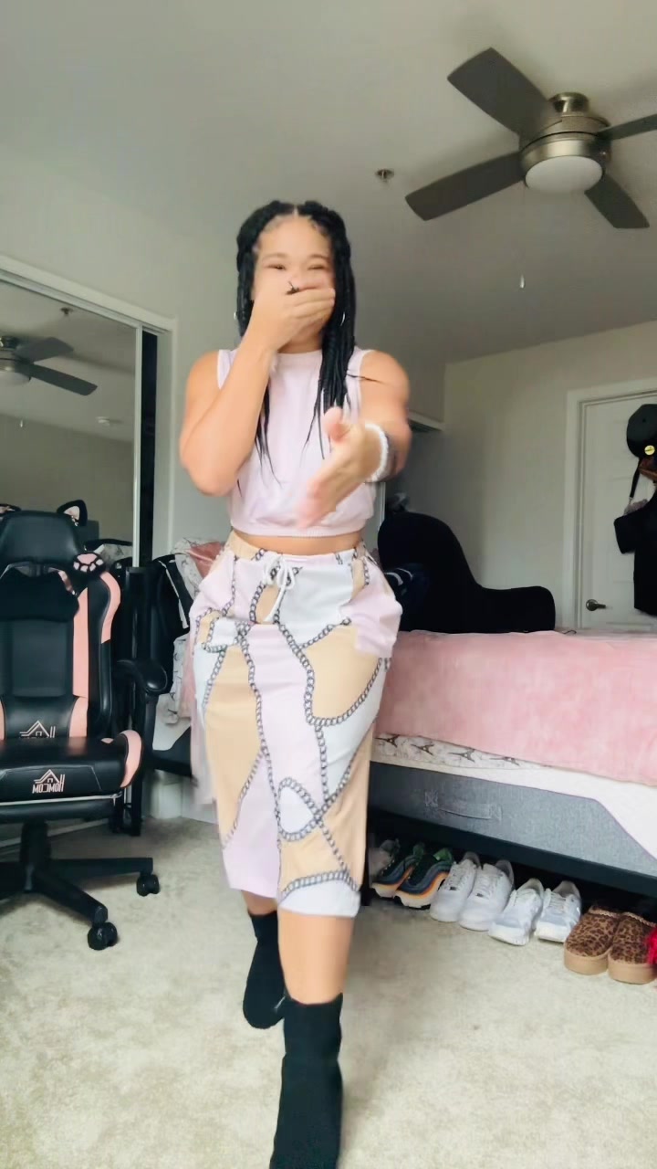 @ImKittyRadiant👑💎✨ (🦁🚦🤍)
