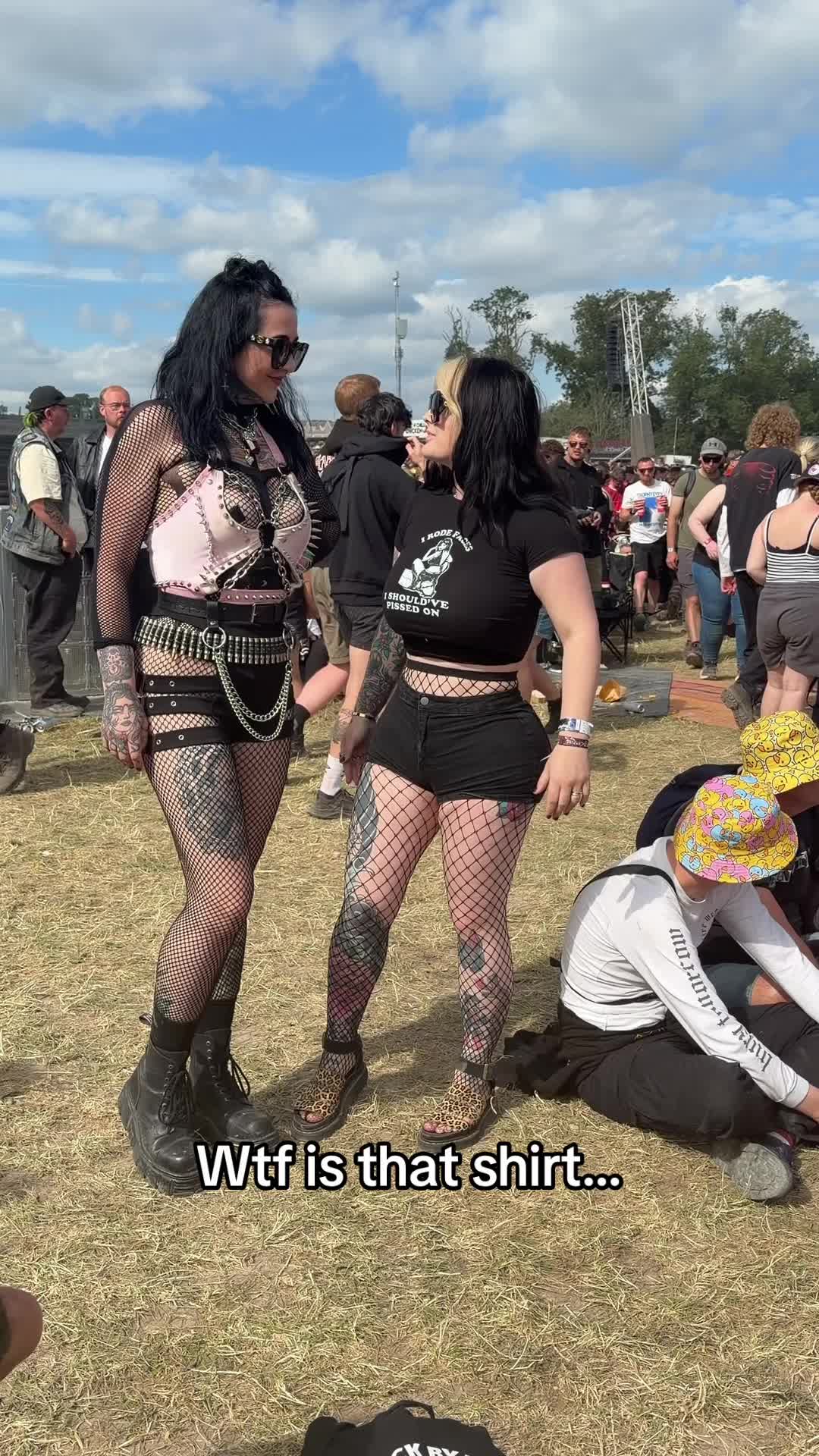 @Mamaplugs 👻