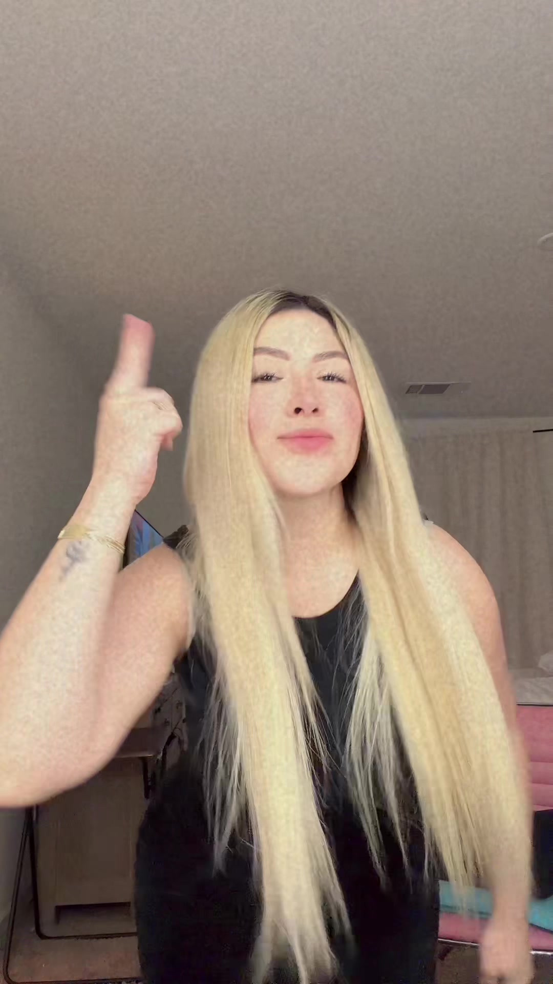 @✨ LA VALÍ 👸🏼💨