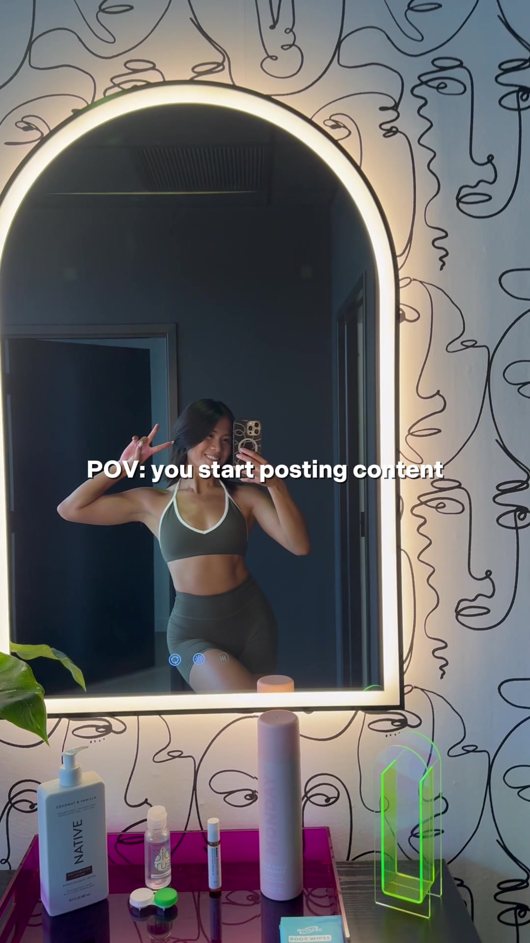 @isabellesansait