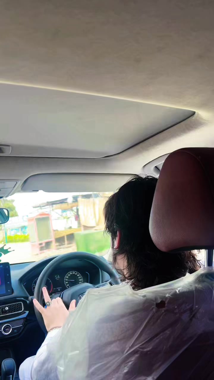 @Mk😇
