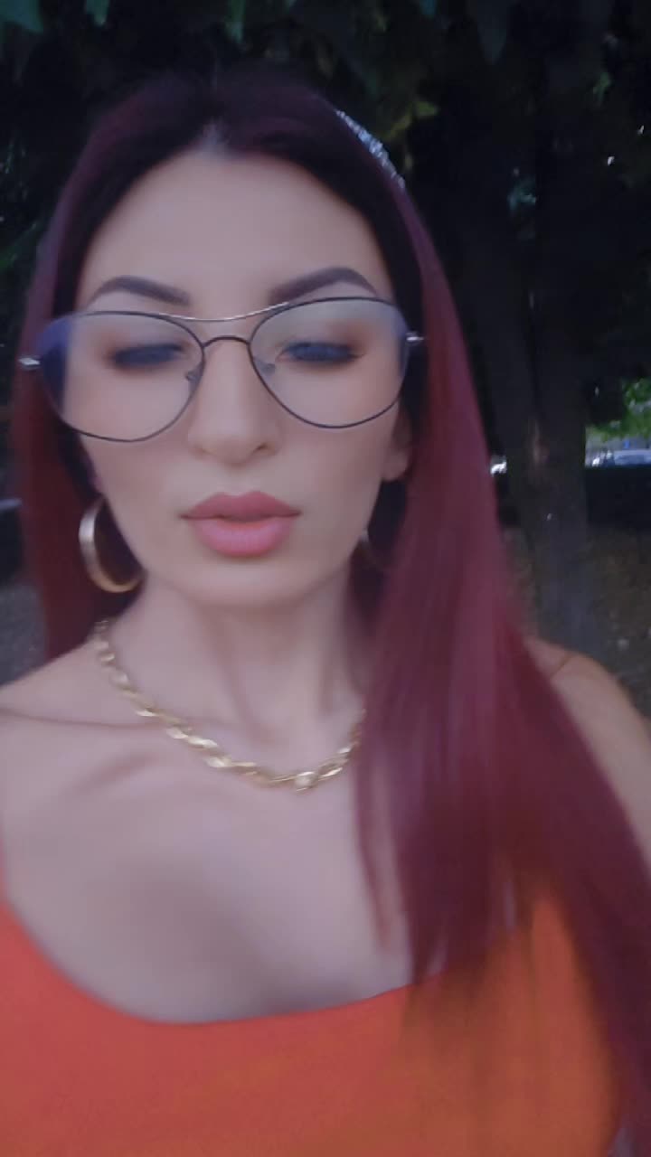 @👑Gyulia,cosmy