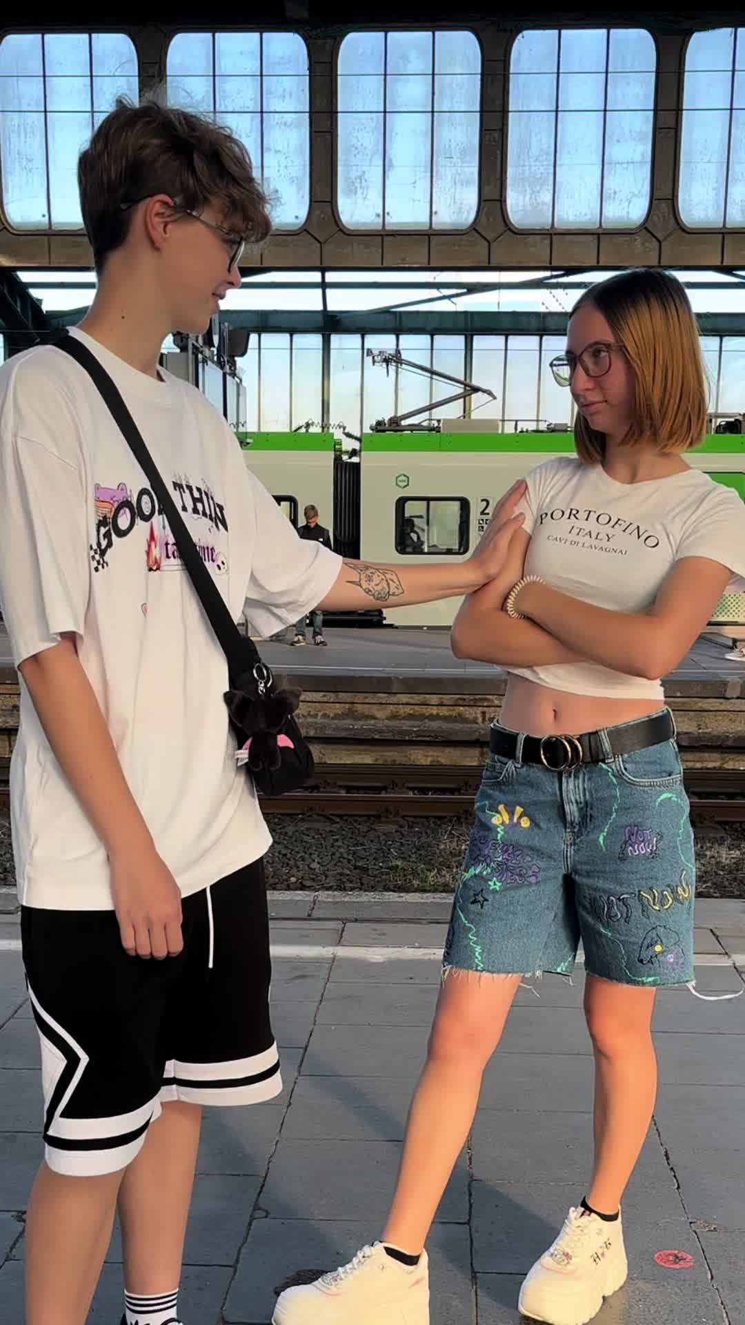 @Алена