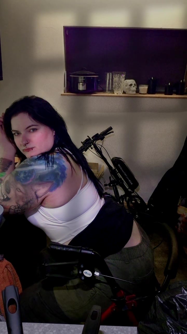 @Maya Mynx